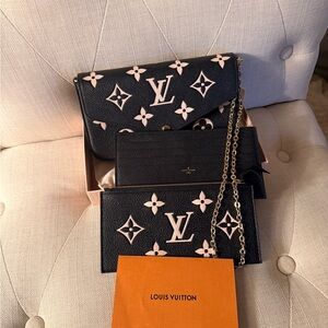 Pochette Felicie Monogram Empreinte Leather